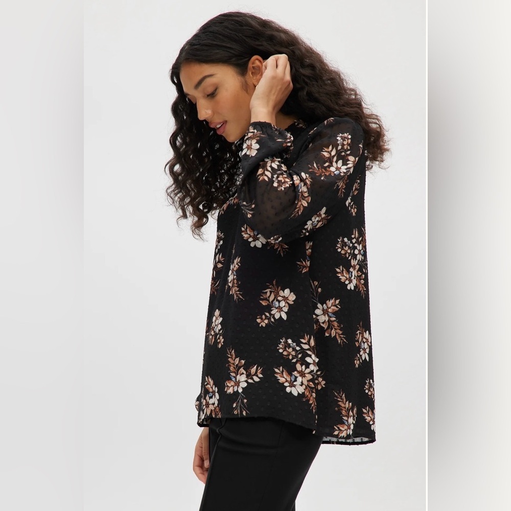 Hilary Radley Black and Tan Floral Top - Picture 2 of 9